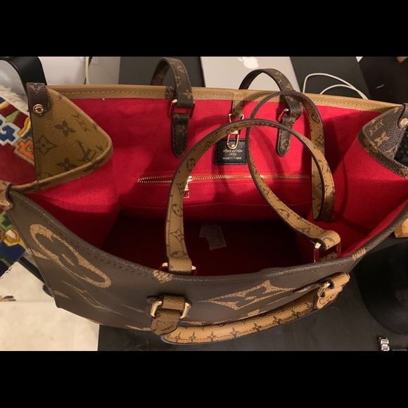 Louis Vuitton Hand bag - Picture 2 of 4